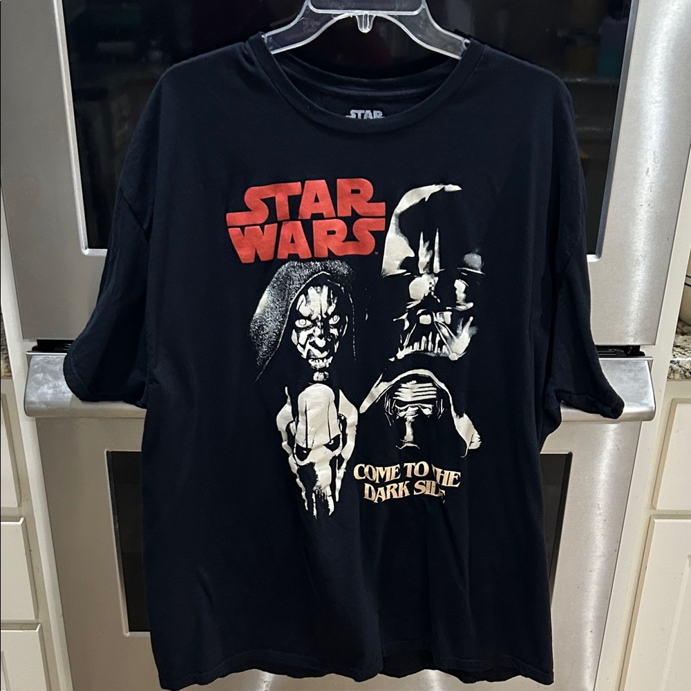 Star Wars Black and Red Graphic Tee Unisex 2XL